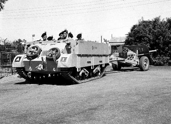  1LF  1951  Moascar Minden Camp Ismalia Anti Tank Pln  !7 Pdr817